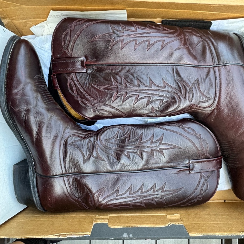 Tony Lama Rich Brown Cowboy Boots